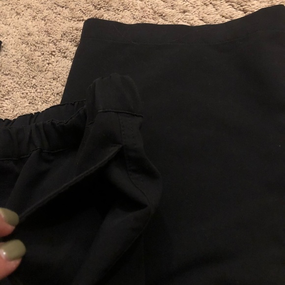 FIGS Pisco Basic Scrub Pants in Black Medium and Large - Picture 7 of 9